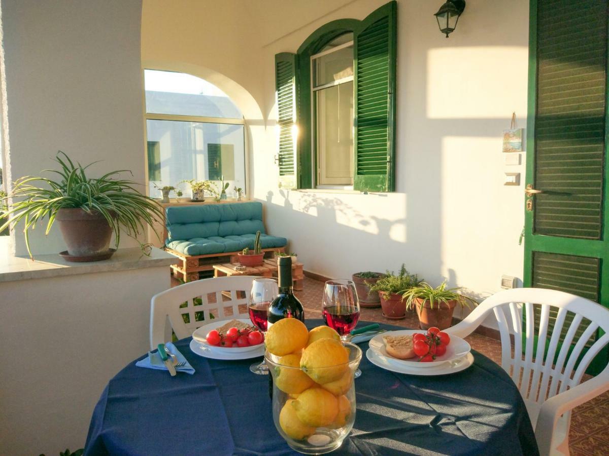 Villa Alda - Bilocali Vista Mare Санта-Чезареа-Терме Экстерьер фото